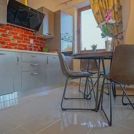 Luxury Accommodation/seasons Апартаменти